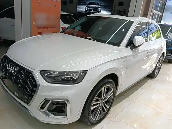Audi Q5L 2022