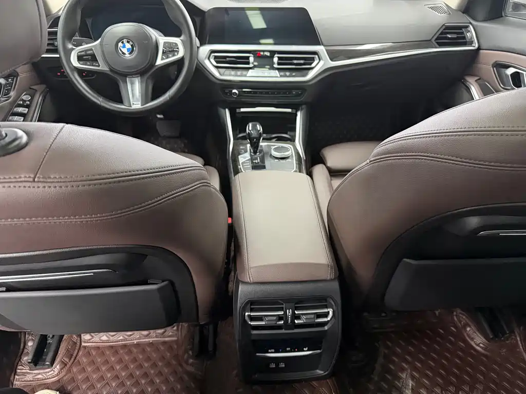 BMW 3 Series 2021 — фото 11