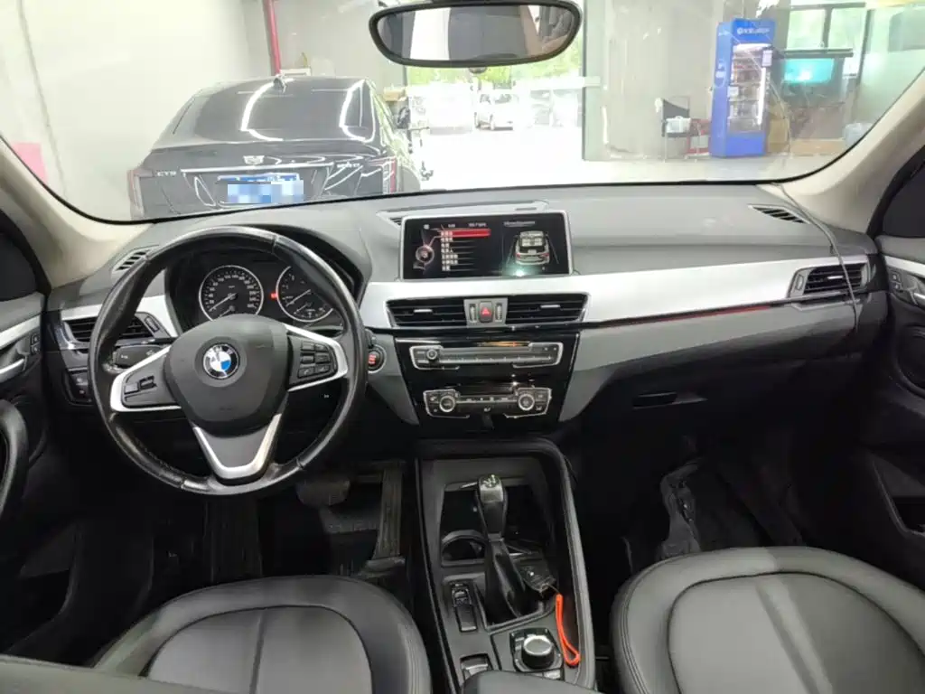 BMW X1 2017 — фото 10