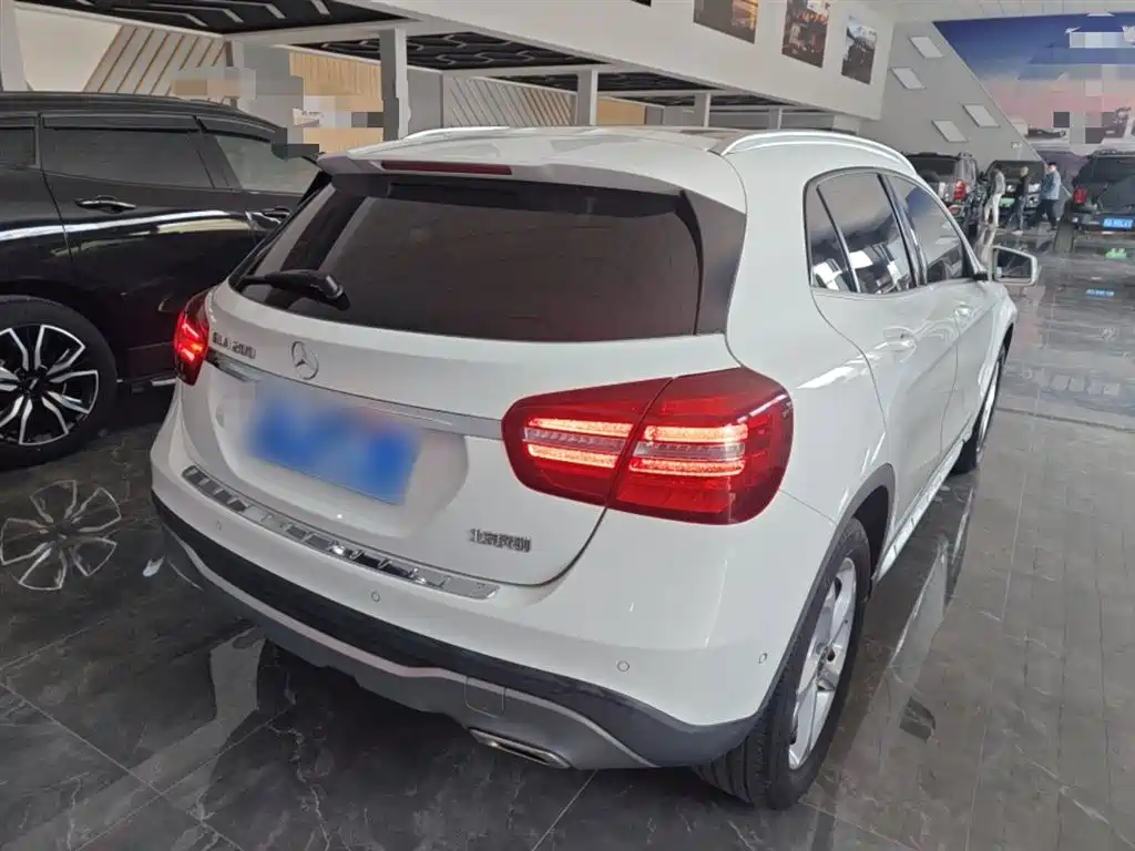 Mercedes-Benz GLA 2018 — фото 6