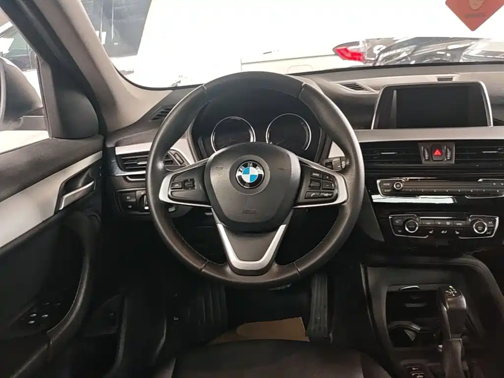 BMW X1 2019 — фото 11