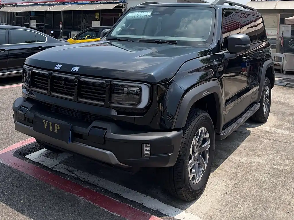 BAIC BJ40 2025 — фото 1