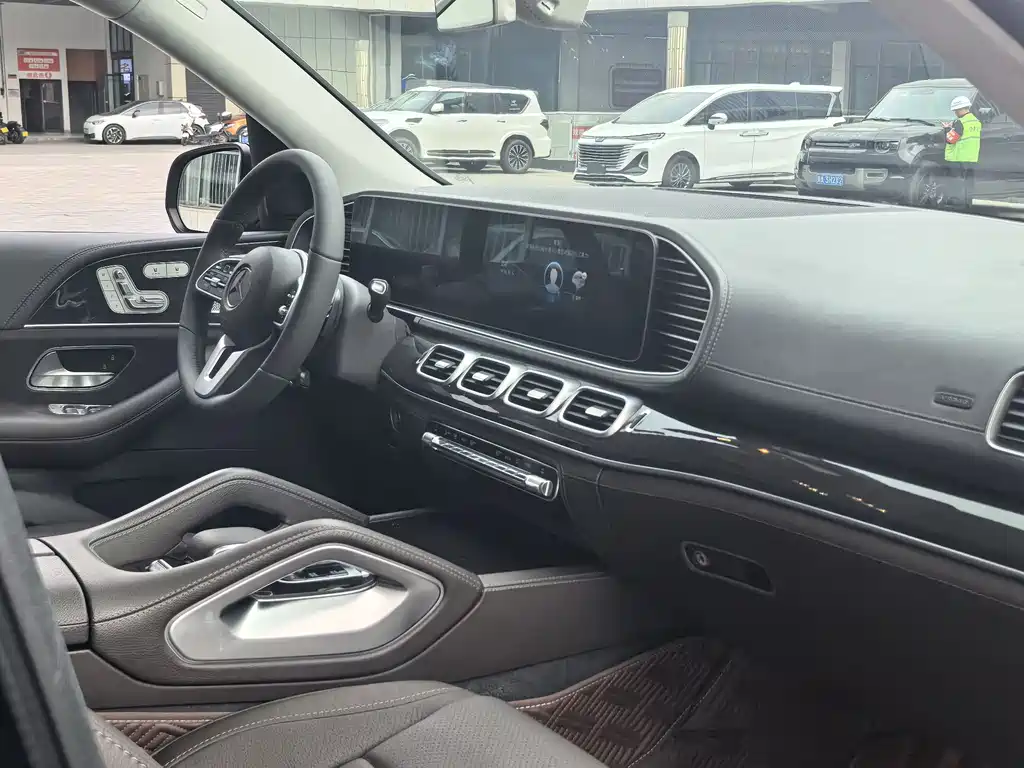 Mercedes-Benz GLS 2020 — фото 11