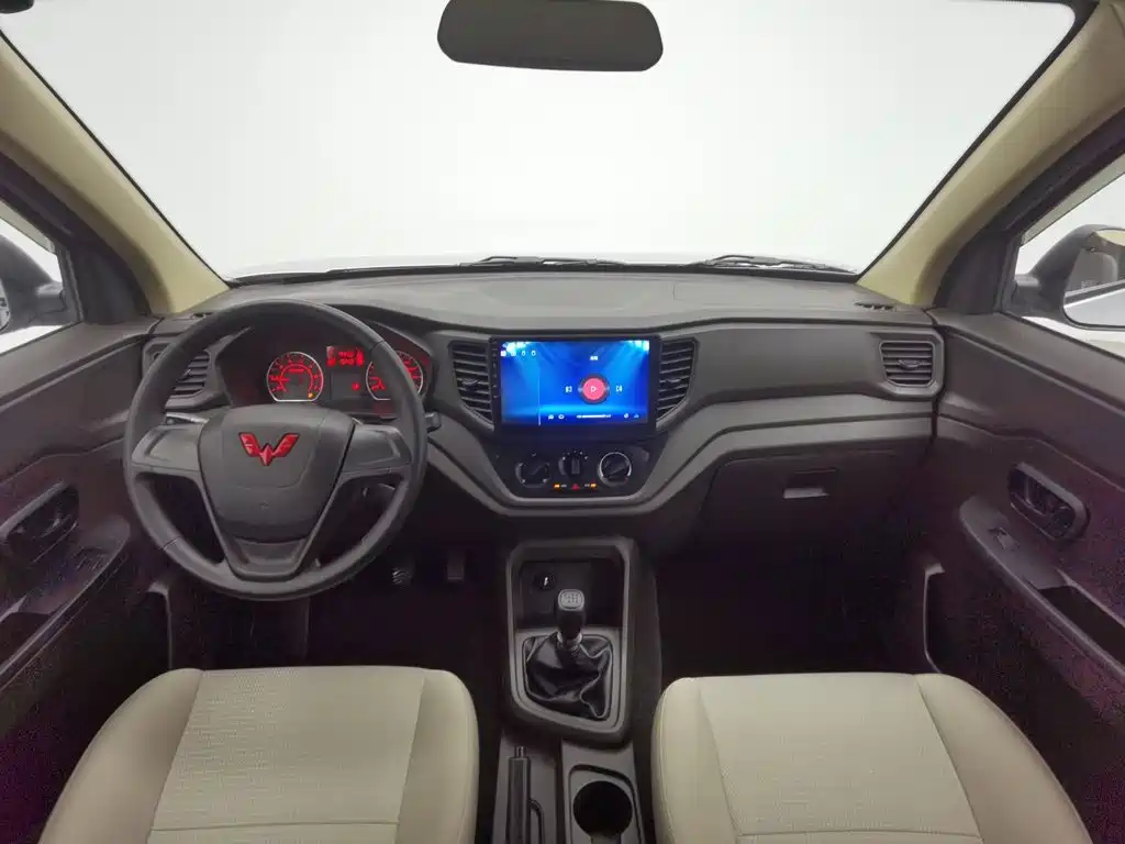 Wuling Hongguang V 2024