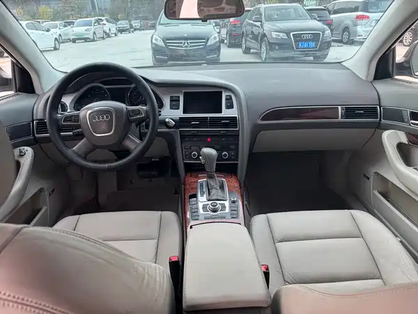 Audi A6L 2011
