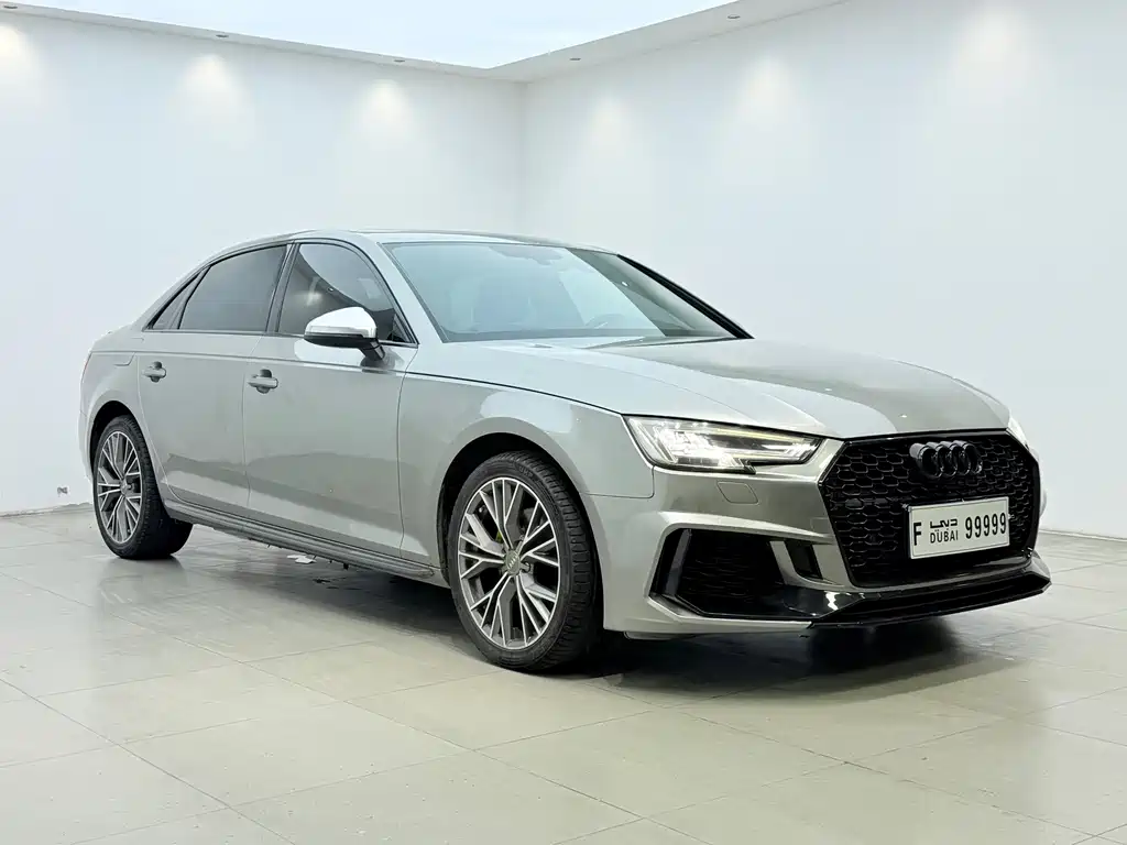 Audi A4L 2018