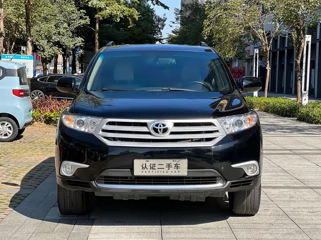 Toyota Highlander 2015 — фото 2