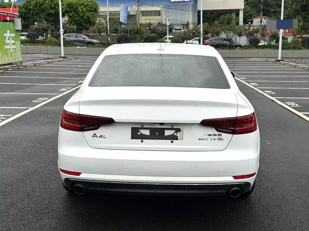 Audi A4L 2018 — фото 8