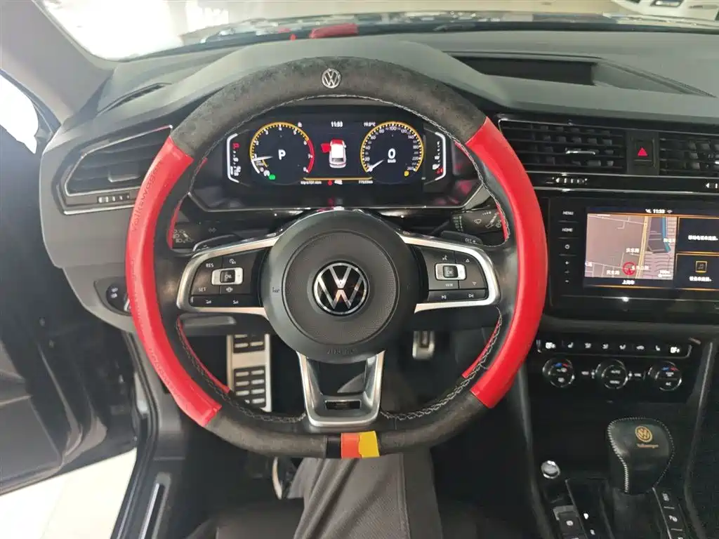 Volkswagen Tiguan L 2020 — фото 3