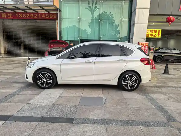 BMW 2 Series Station Wagon 2016