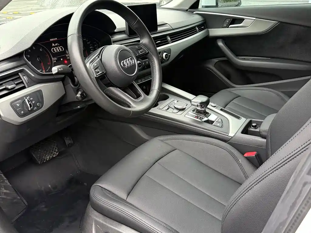 Audi A4L 2018