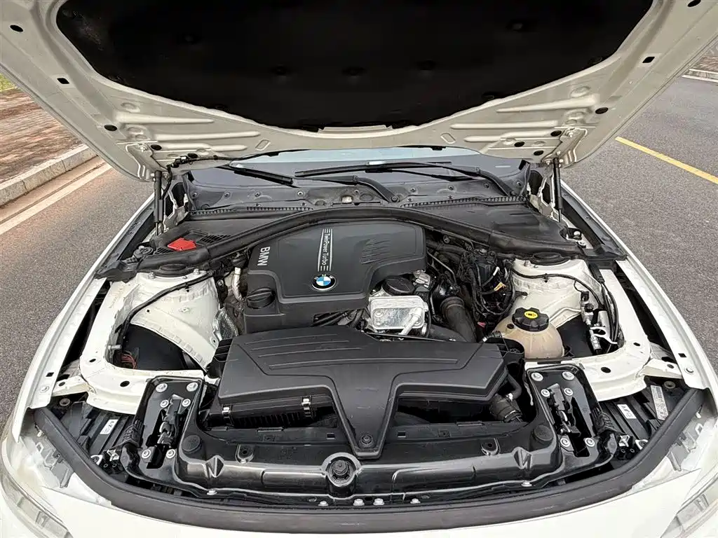 BMW 3 Series 2013 — фото 15