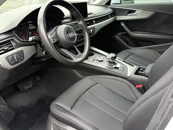 Audi A4L 2018
