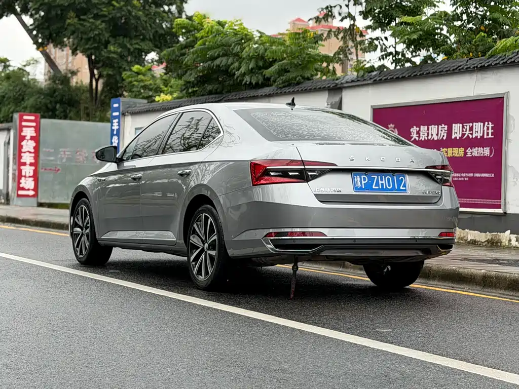 Skoda Superb 2022