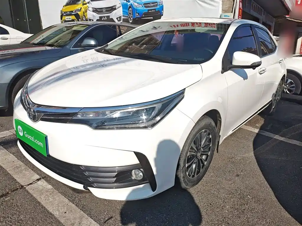 Toyota Corolla 2018 — фото 2