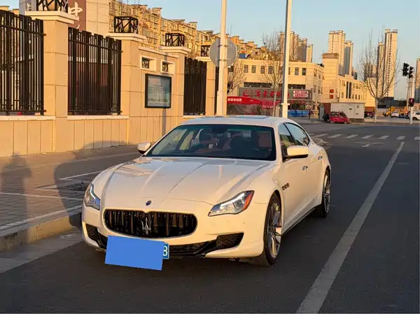 Maserati Quattroporte 2015