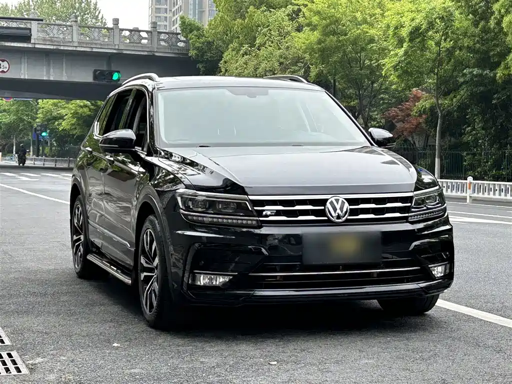 Volkswagen Tiguan L 2020 — фото 22