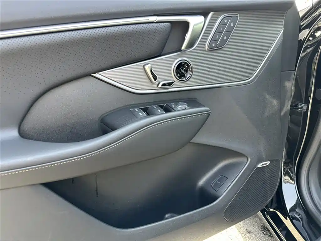 Buick LaCrosse 2024 — фото 23