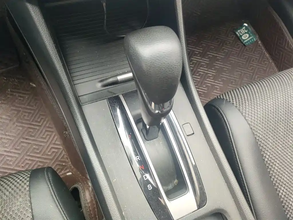 Honda Jade 2018 — фото 14