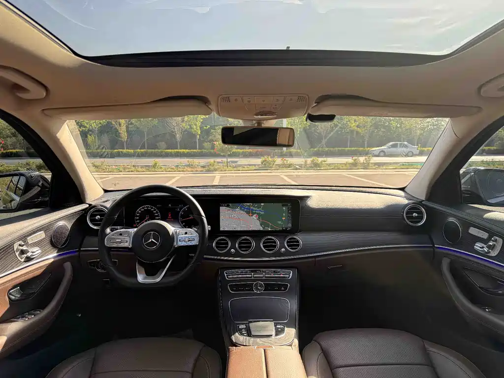 Mercedes-Benz E-Class 2019 — фото 17