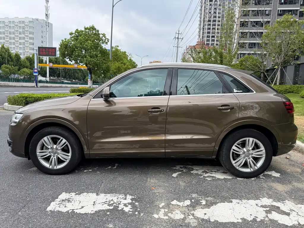 Audi Q3 2014 — фото 7