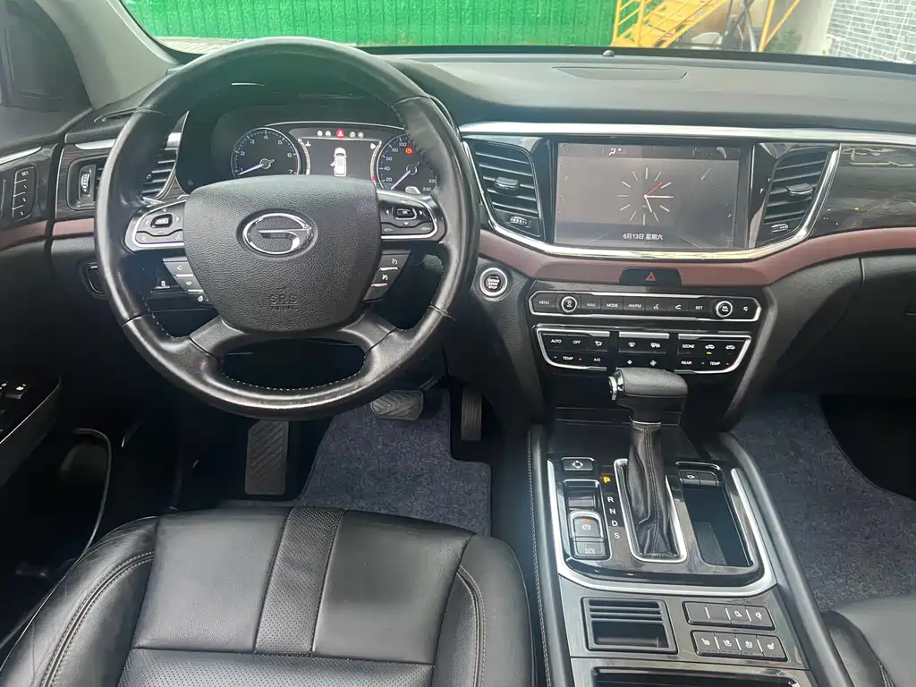 GAC Motor Trumpchi GS8 2017 — фото 23