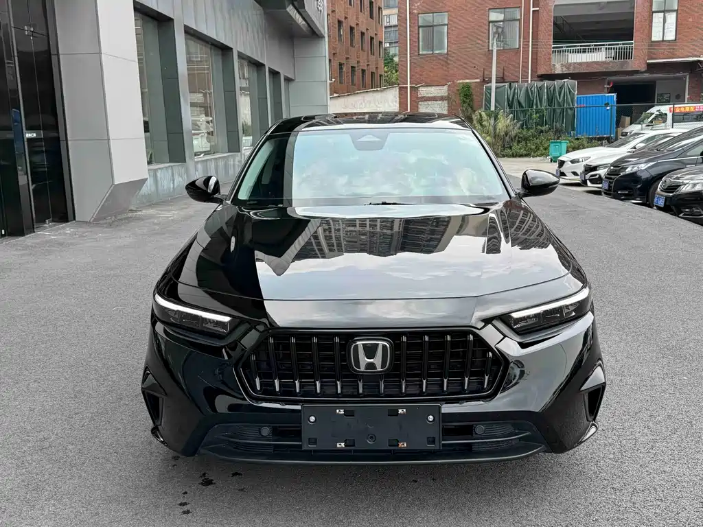 Honda Inspire 2024 — фото 2