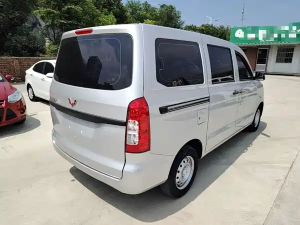 Wuling Hongguang V 2023