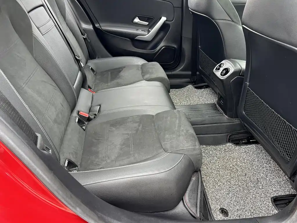 Mercedes-Benz A-Class 2020 — фото 11
