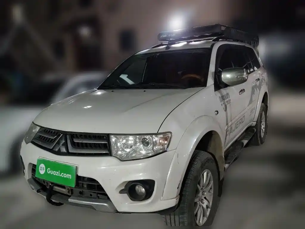 Mitsubishi Pajero Sport 2015 — фото 2