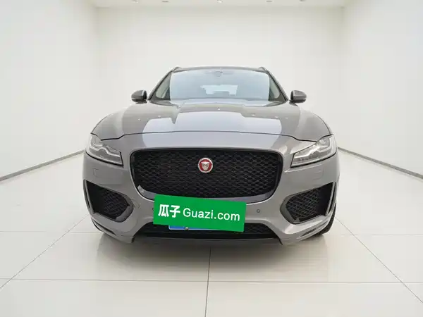 Jaguar F-PACE 2020