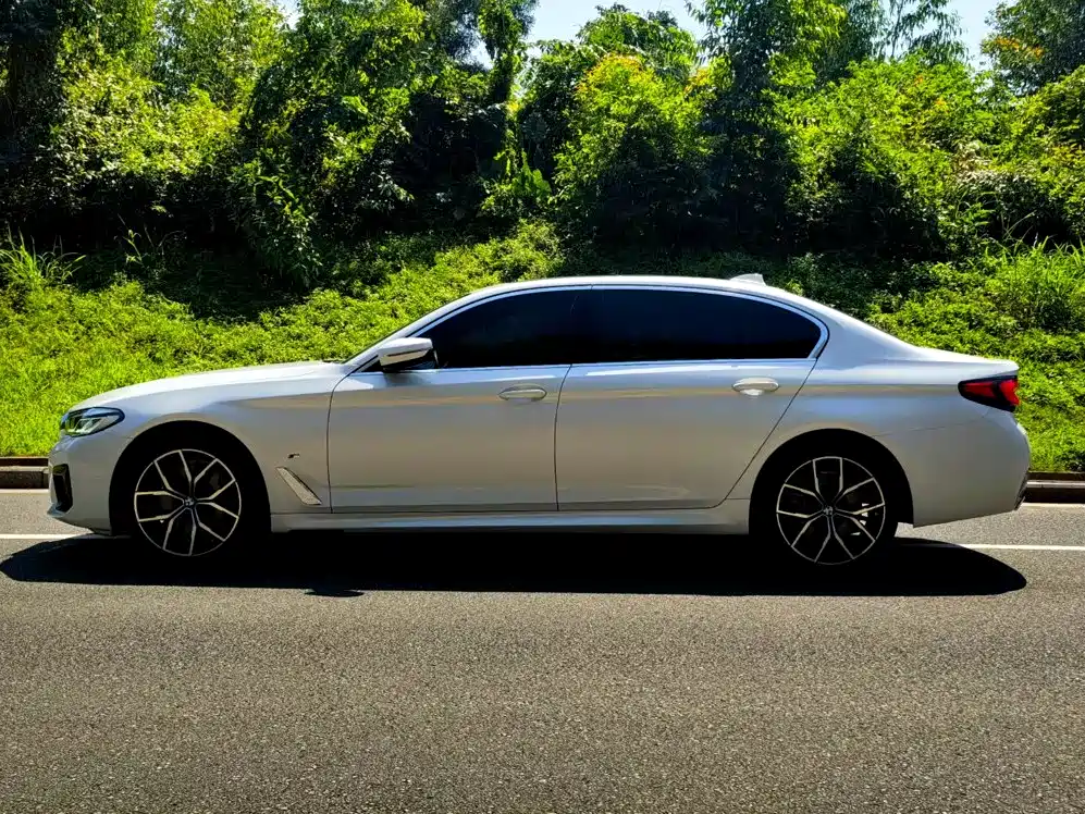 BMW 5 Series 2022