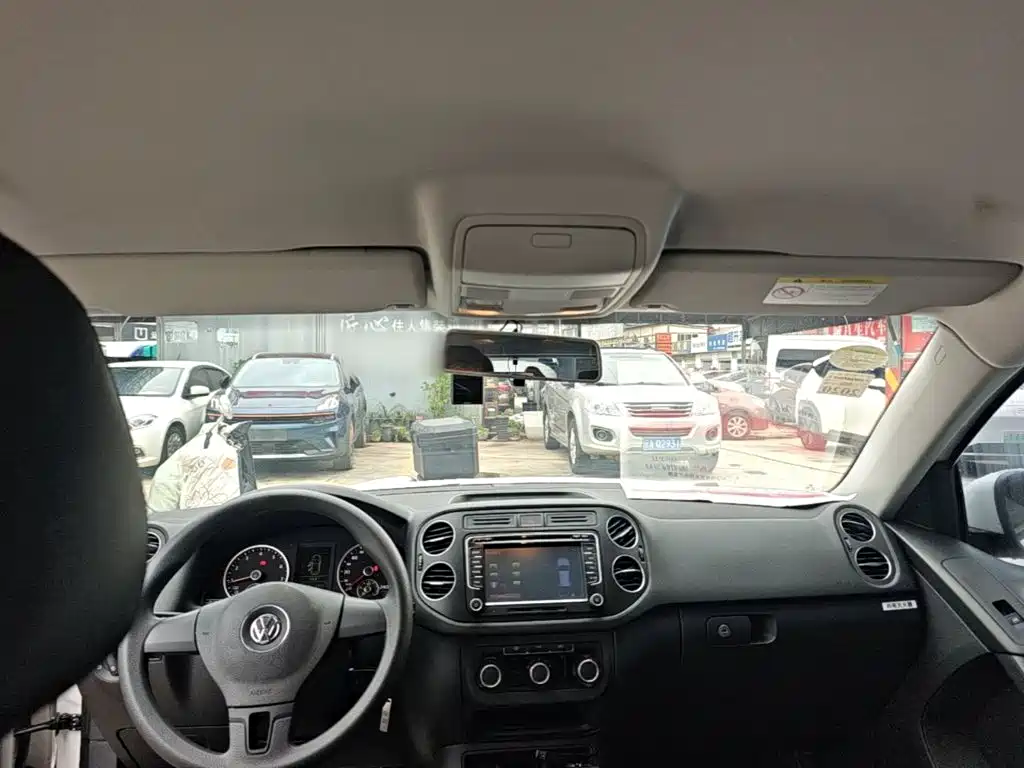 Volkswagen Tiguan 2016 — фото 18