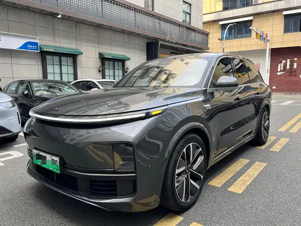 Li Auto L8 2023