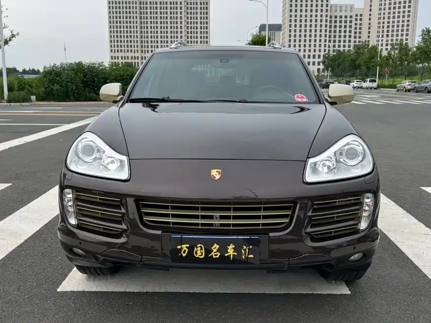 Porsche Cayenne 2010 — фото 2