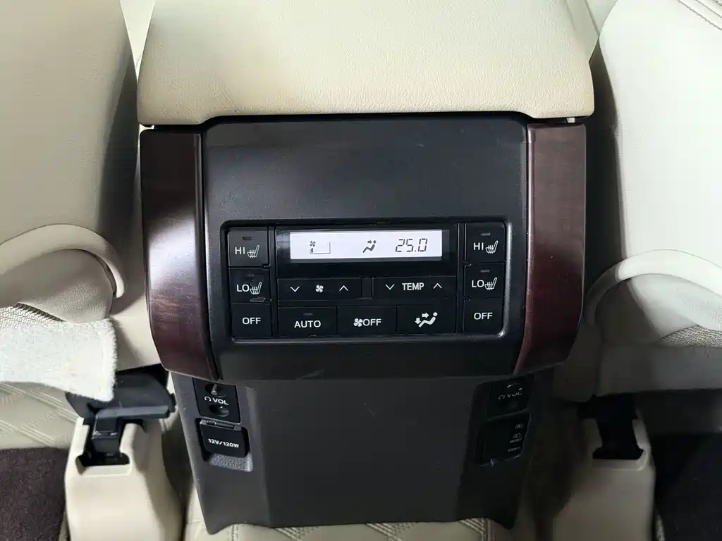 Toyota Prado 2016 — фото 22