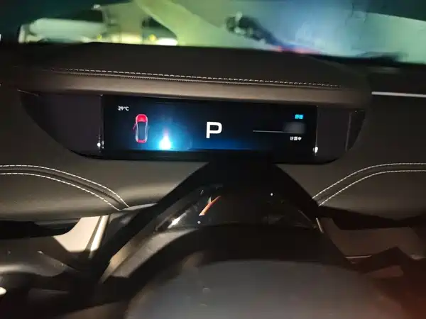 Xiaomi SU7 2025