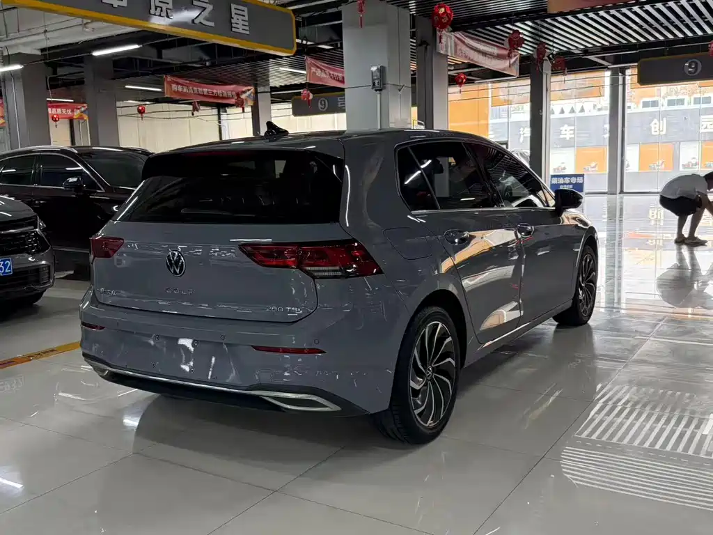 Volkswagen Golf 2023