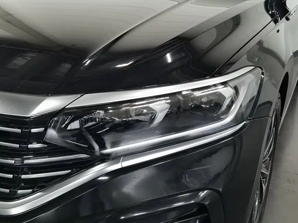 Volkswagen Passat 2021