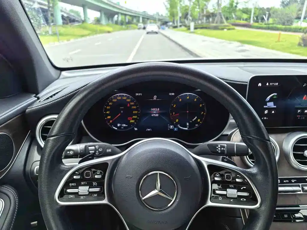 Mercedes-Benz GLC 2020