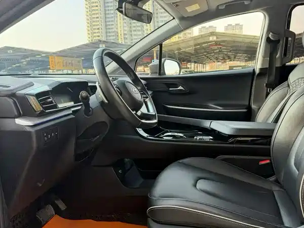 Hyundai Custin 2024