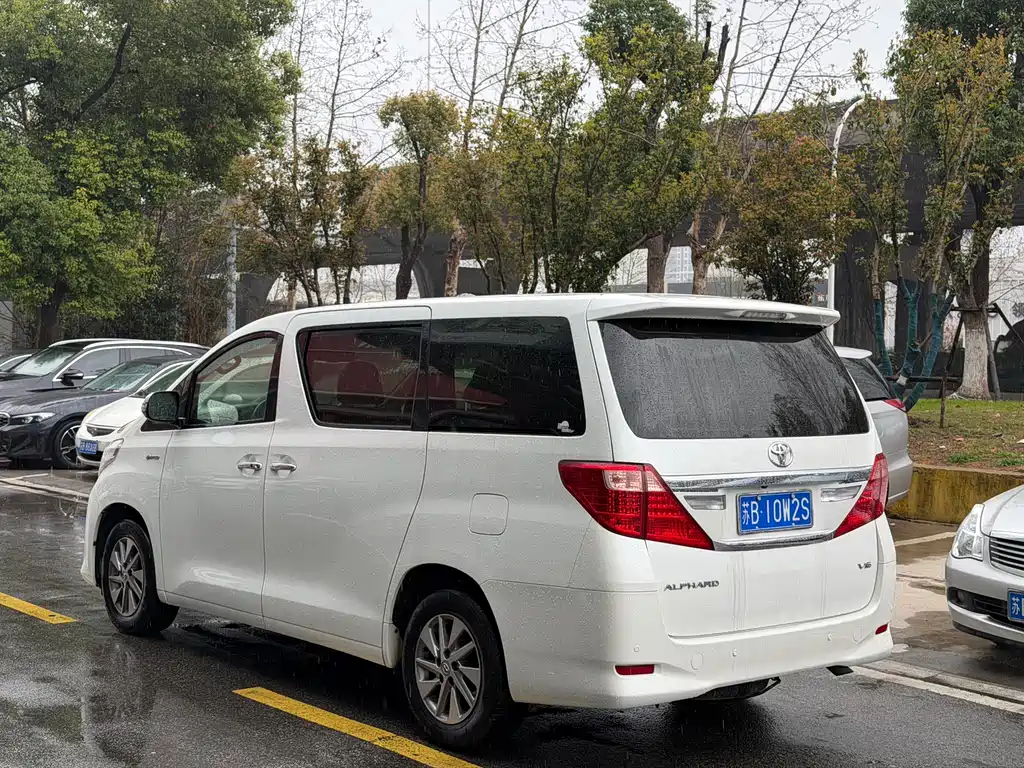 Toyota Alphard 2015 — фото 9
