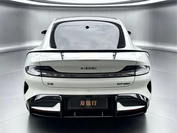 Xiaomi SU7 Ultra 2025