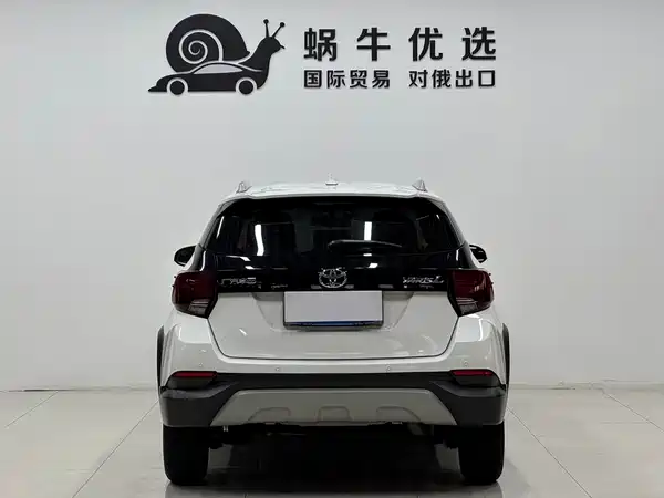 Toyota Yaris L 2023