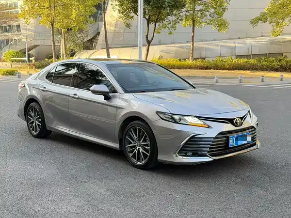 Toyota Camry 2021