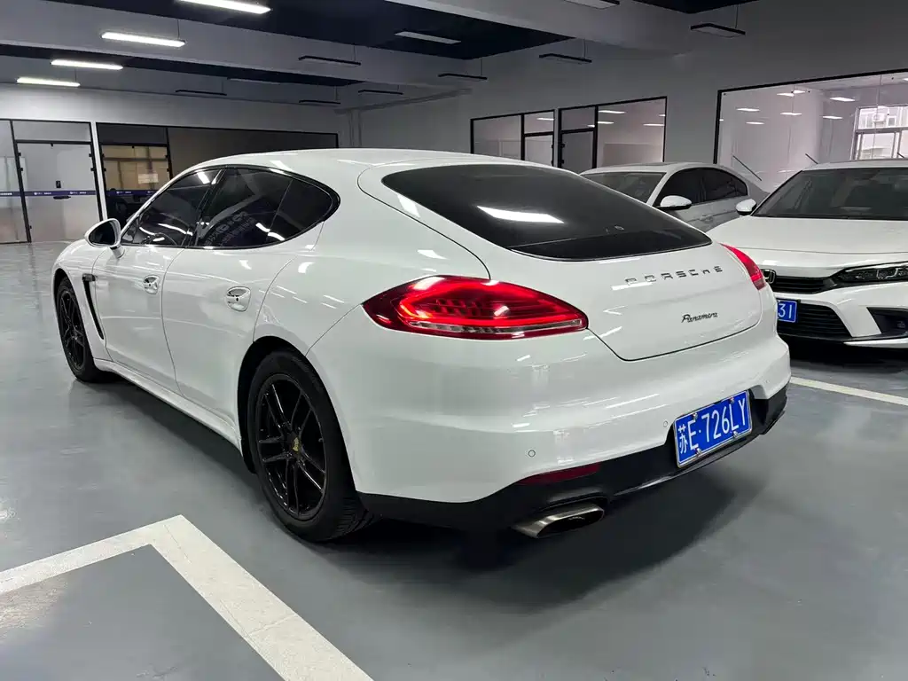Porsche Panamera 2016 — фото 7