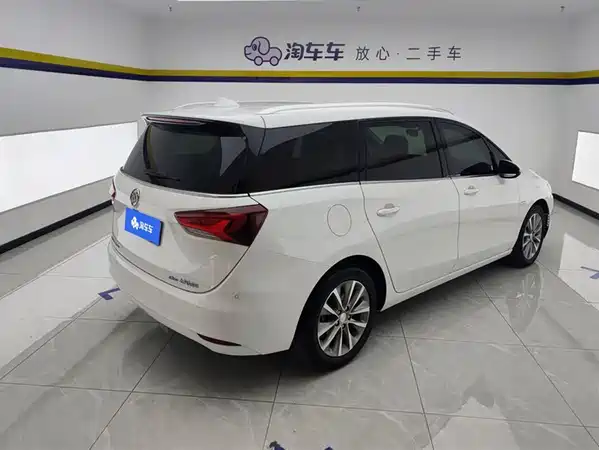 Buick GL6 2021