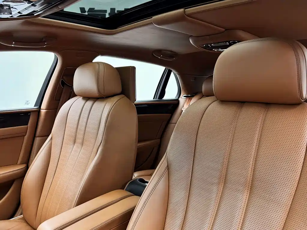 Bentley Flying Spur 2014 — фото 10