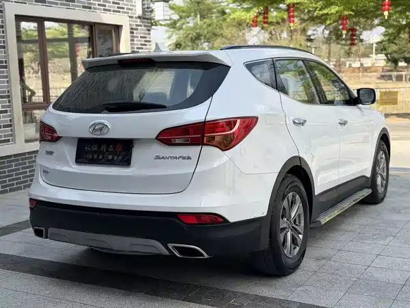 Hyundai Santa Fe 2015