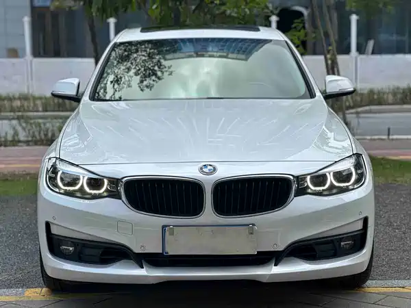 BMW 3 Series GT 2019
